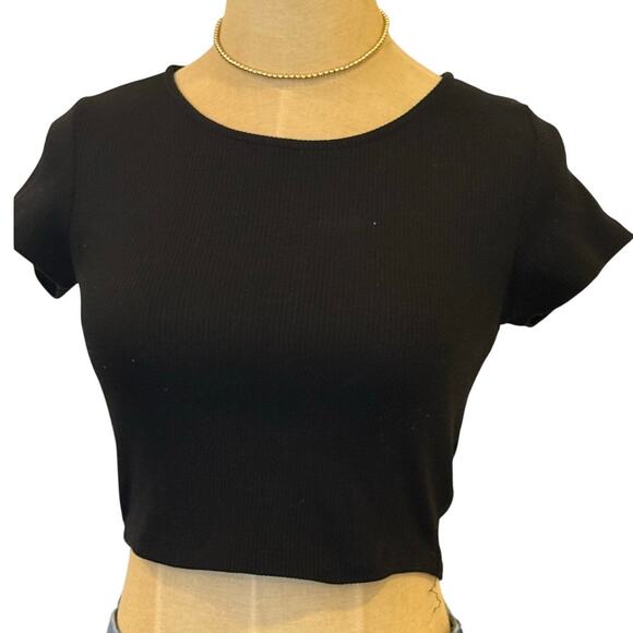 Princess Polly Tops - PRINCESS POLLY Black Ribbed Crew Neck Cropped Top Shirt size 4